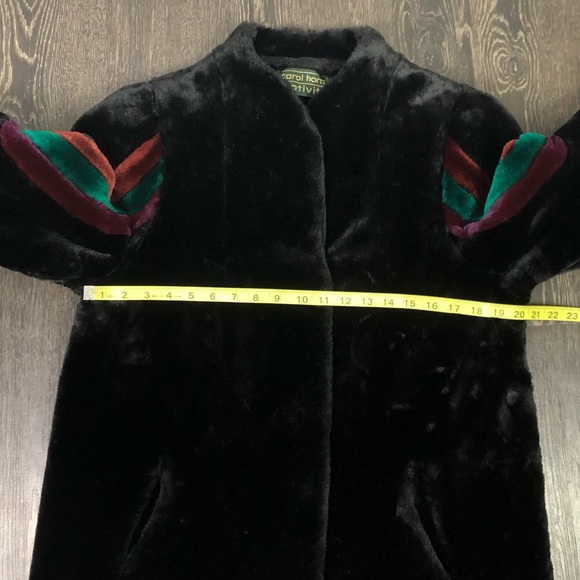 Vintage 1970’s Faux Fur Coat - Picture 6 of 10